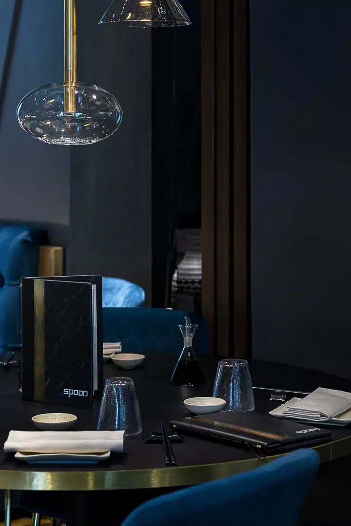 Dedans spoon porta menu pietra ottone lampada vetro