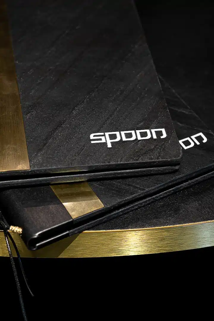 Dedans spoon porta menu pietra ottone stampa termica