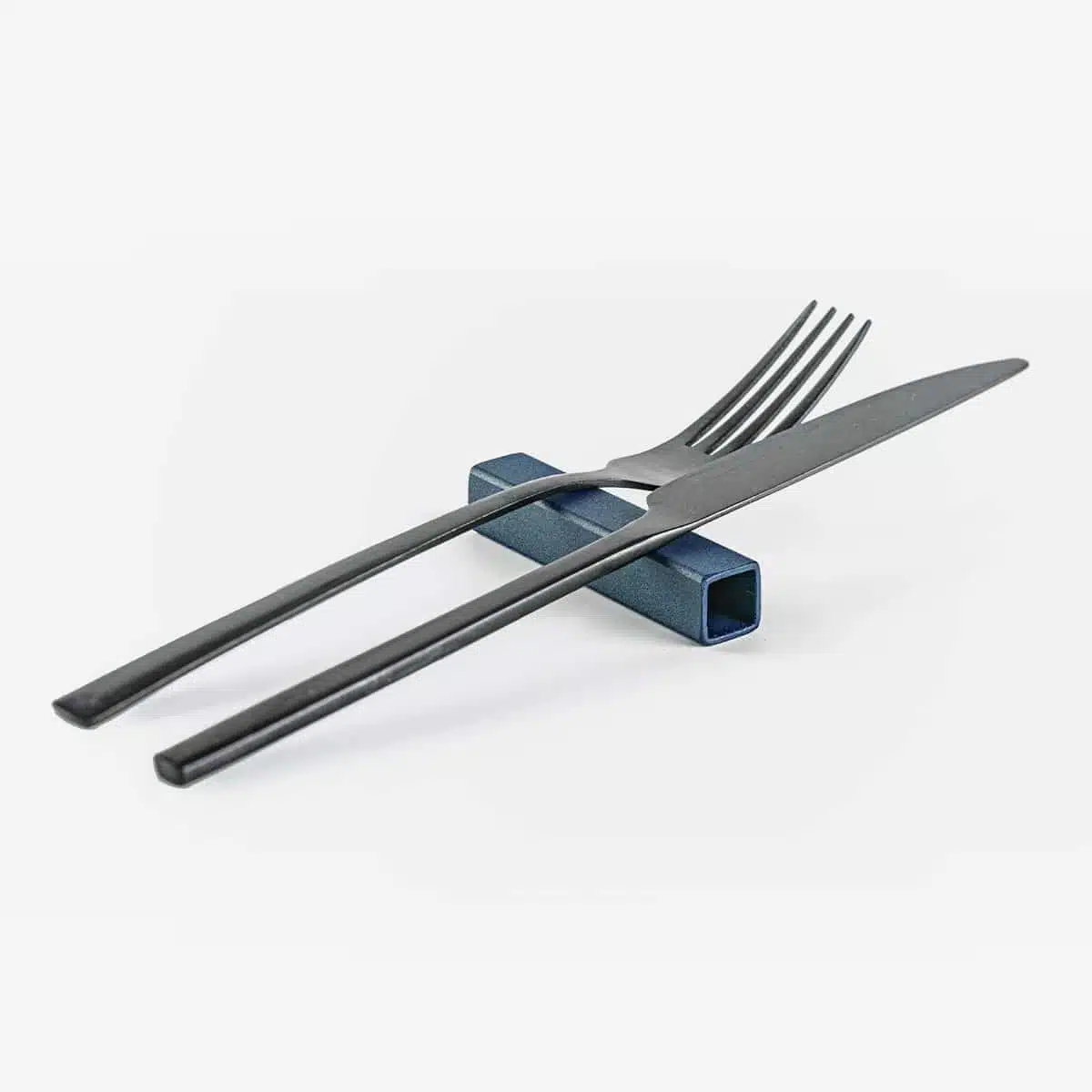 Azzurrite iron cutlery rest
